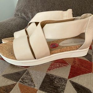 Adrienne Vittadini Sandals. BRAND NEW